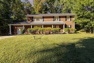 Building Photo - 5852 Lowell Ave