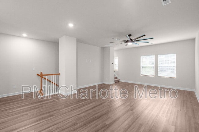 Building Photo - 4472 Millennium Ave