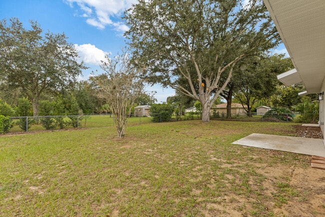 Building Photo - 102 Cricket Hollow Ln