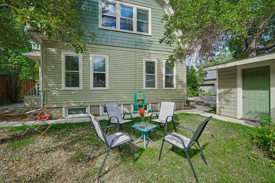Building Photo - 516 W Olive St