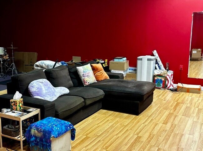 Building Photo - 10 Cochituate St