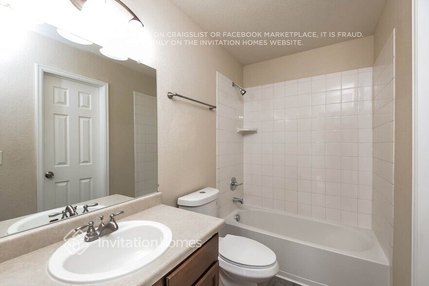 Building Photo - 9848 Kenton Cir