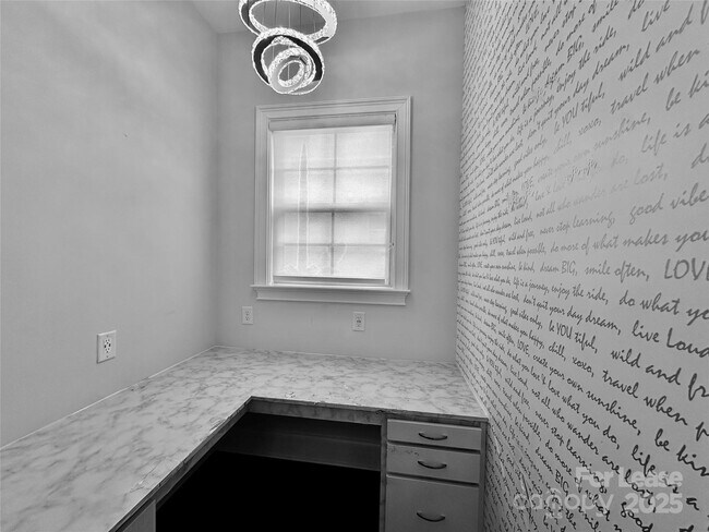 Building Photo - 929 Terramore Ln