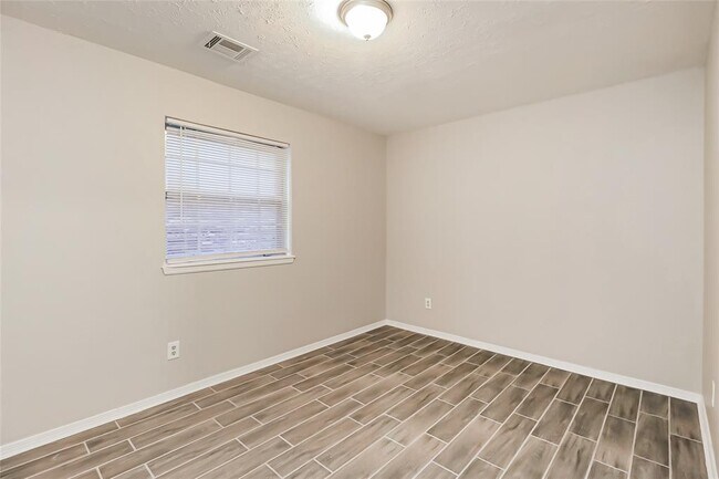 Building Photo - 3025 SW 61st St
