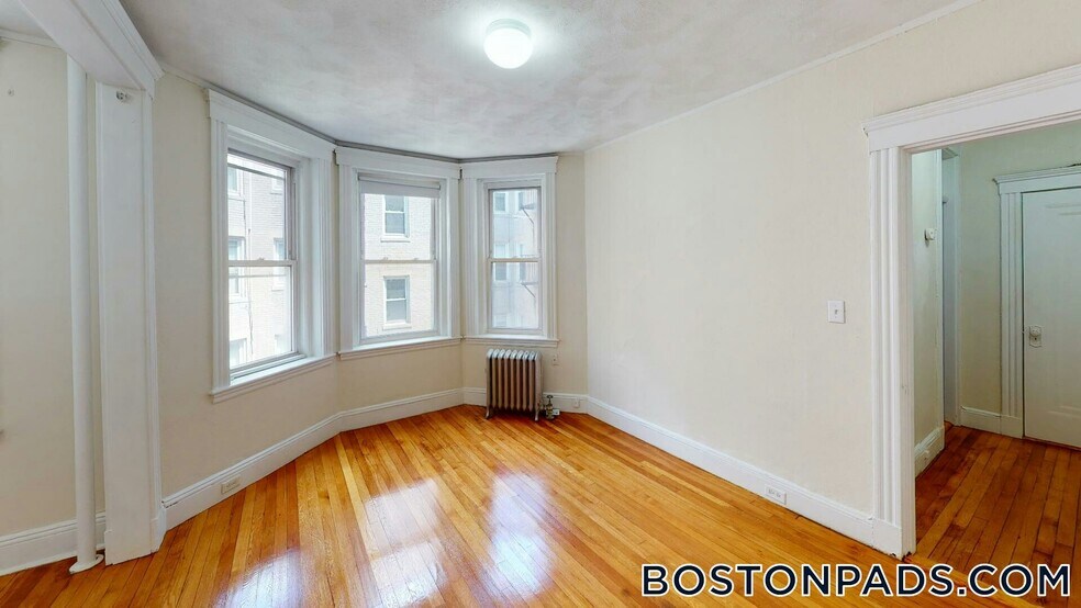 Building Photo - 1191 Boylston St