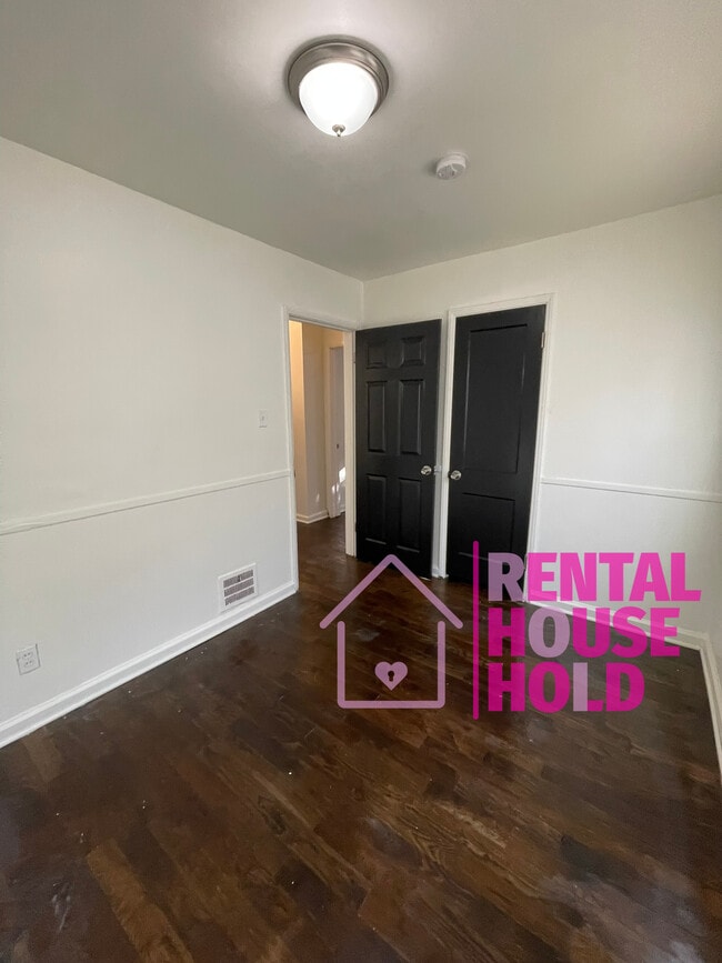 Building Photo - 12511 Whitehill St