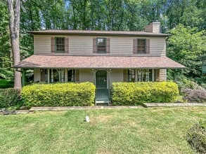 Building Photo - 2491 Annandale Dr