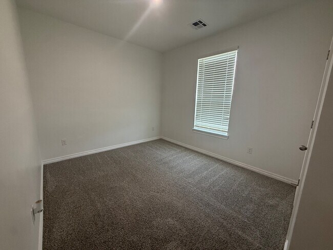 Building Photo - 9048 NW 149th Ter