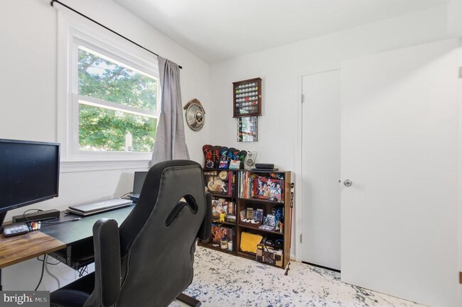Building Photo - 9120 Huber Ct