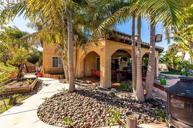 Building Photo - 6342 Paseo Descanso