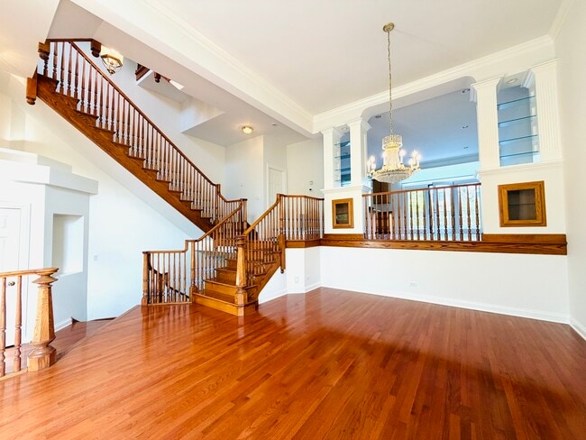 Building Photo - 2085 Valor Ct