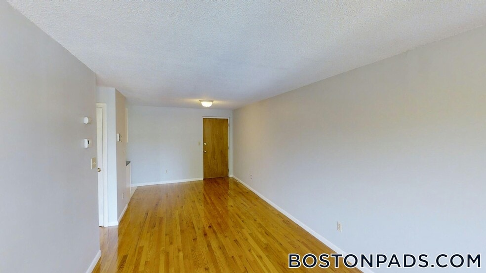 Building Photo - 14 Murdock St