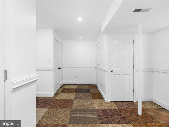 Building Photo - 4339 Thistlewood Terrace