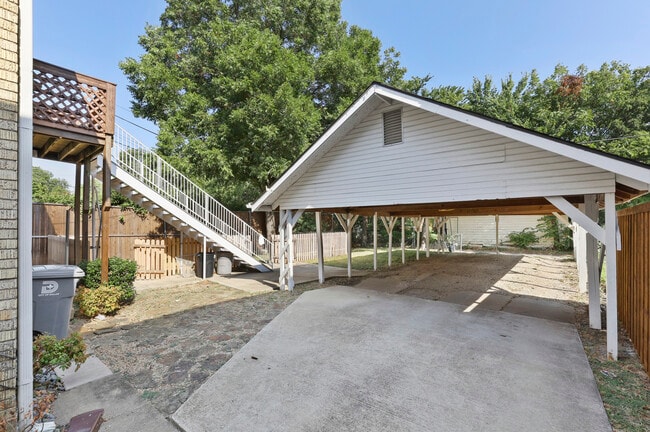 Building Photo - 5805 Vickery Blvd