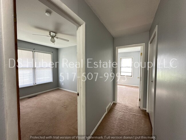 Building Photo - 326 E Sycamore-