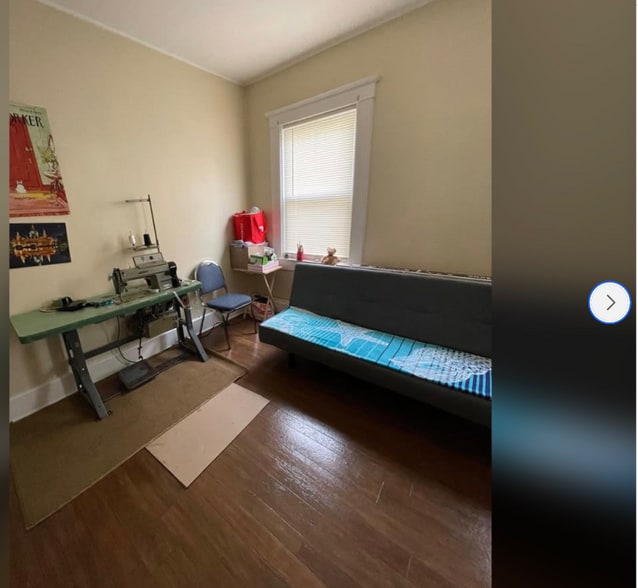 Building Photo - 275 S Main St