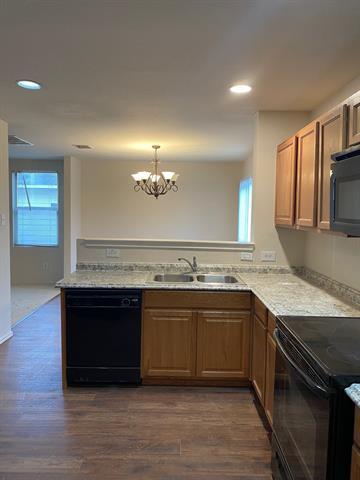 Building Photo - 10504 Park City tr