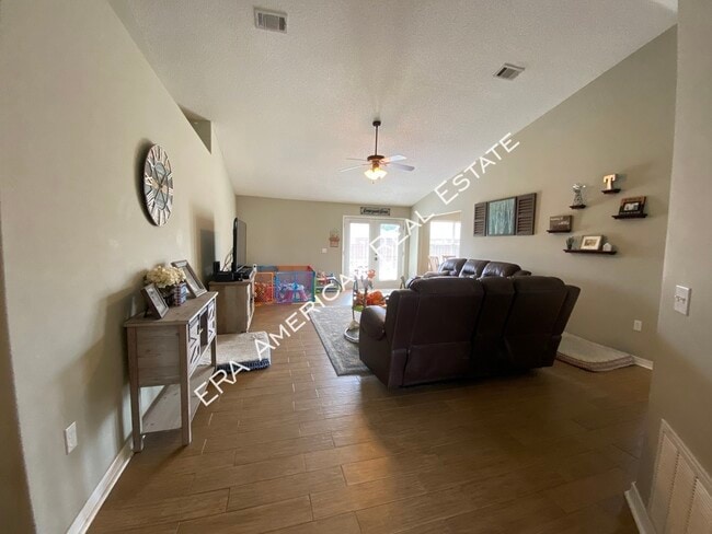 Building Photo - 2205 Gozo Ct