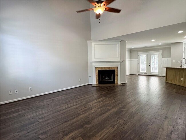 Building Photo - 3331 Serenade Ct