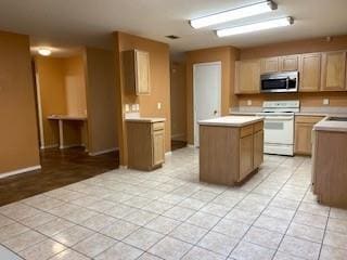 Building Photo - 1820 Southridge Ln