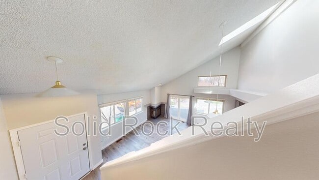 Building Photo - 130 W Cheyenne Rd