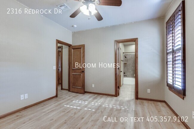 Building Photo - 2316 Redrock Dr