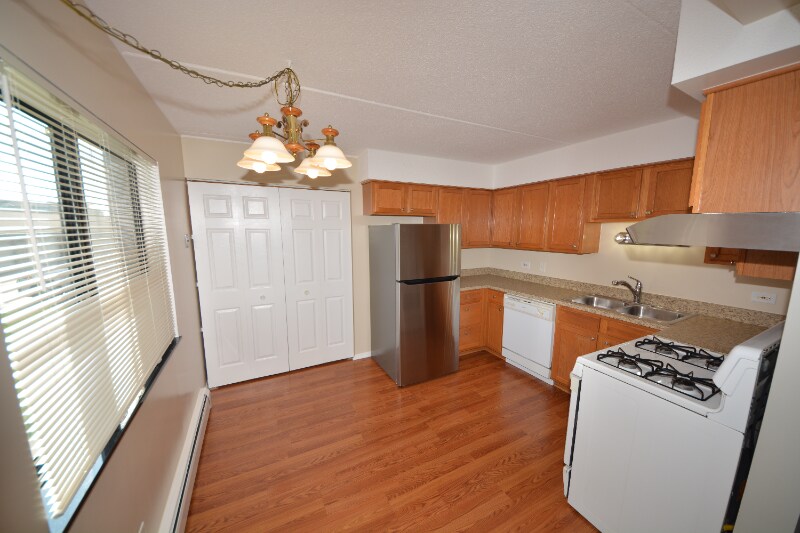 Building Photo - 7335 Tiffany Dr
