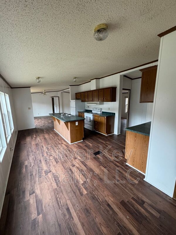 Building Photo - 2486 Co Rd 50