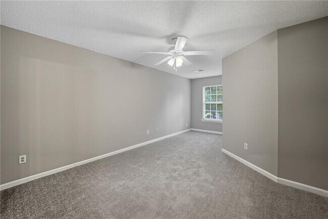 Building Photo - 273 Cottonwood Creek Cir