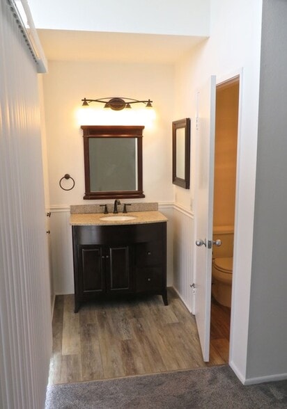 Building Photo - 11527 Ohio Ave