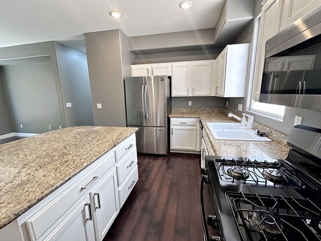 Building Photo - 10076 Bright Charisma Ct