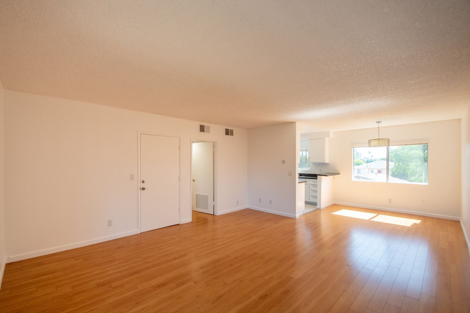 Building Photo - 4930 Whitsett Ave