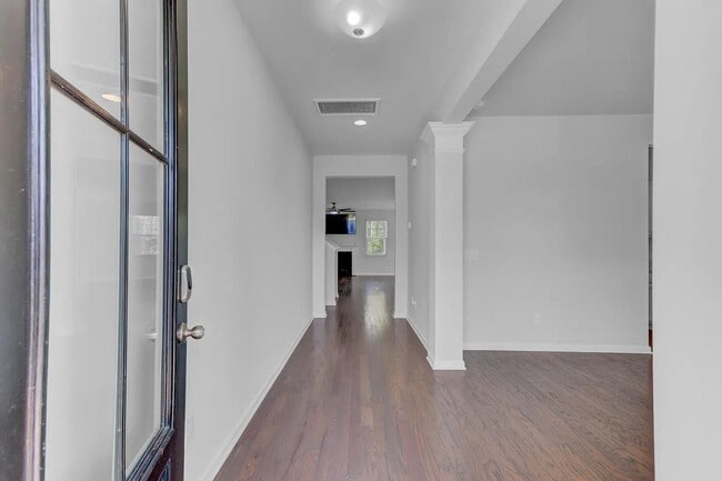 Building Photo - 129 Nolin Rd