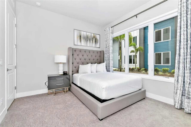 Building Photo - 7740 Sandy Ridge Dr