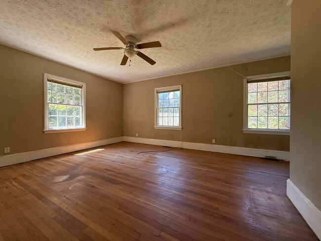 Building Photo - 2 Bedroom/2 Bath Home in Wadesboro