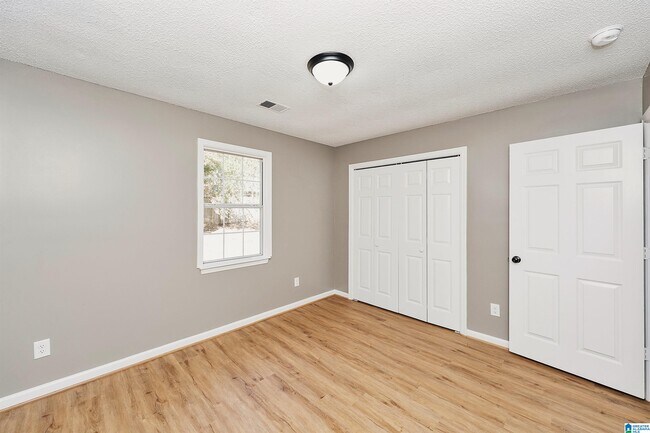 Building Photo - 3719 Gray Oaks Dr