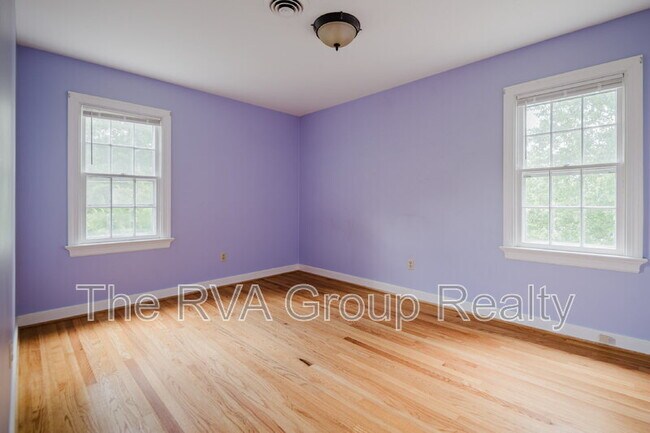 Building Photo - 10075 Aragon Dr