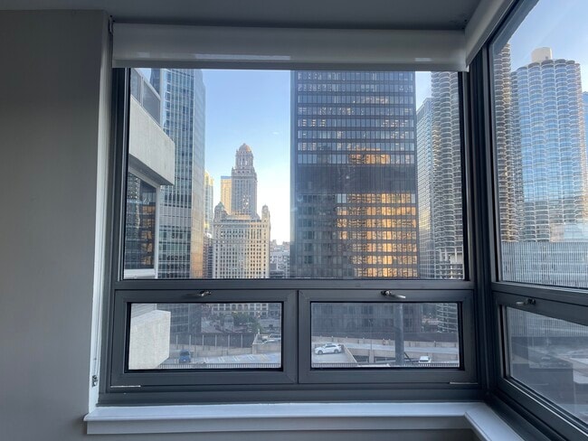 Building Photo - 440 N Wabash Ave