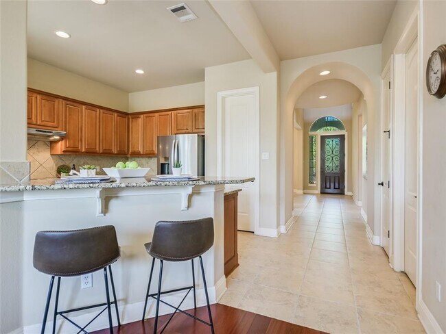 Building Photo - 2305 Gilia Dr