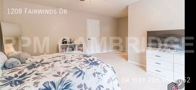 Building Photo - 1208 Fairwinds Dr