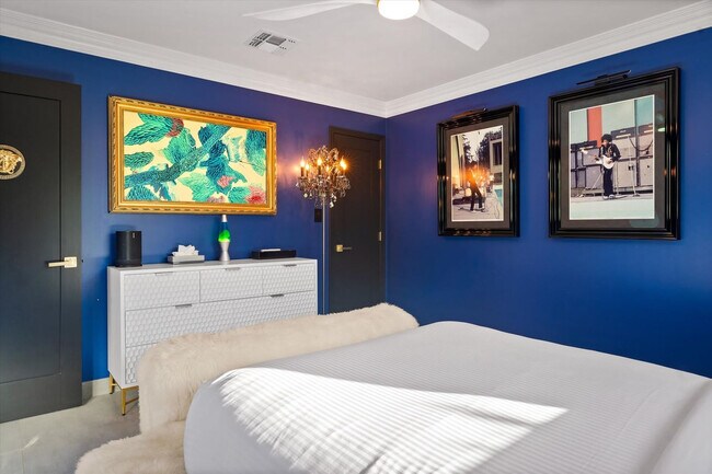 Building Photo - 8543 E Valley Vista Dr