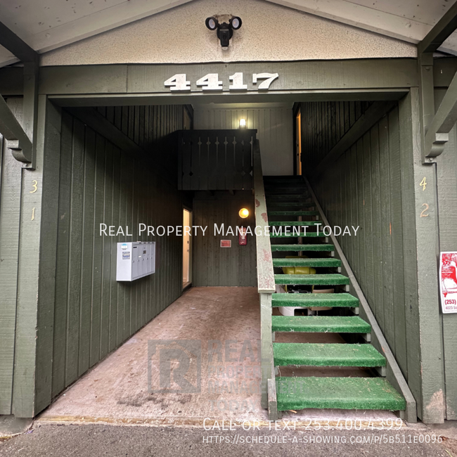 Building Photo - 4417 76th Ave W