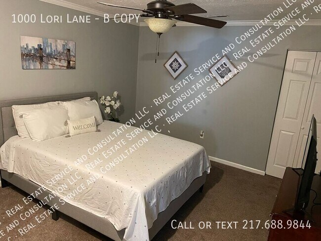 Building Photo - 1000 Lori Ln