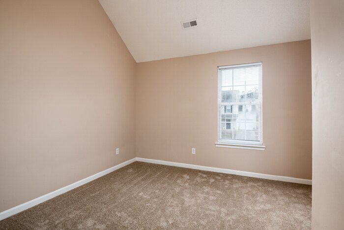 Building Photo - 951 Grass Hollow Ct