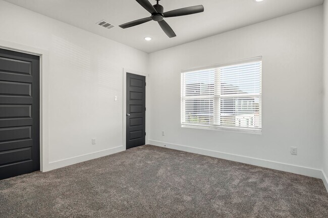 Building Photo - 3004 Alpha Wolf Ct