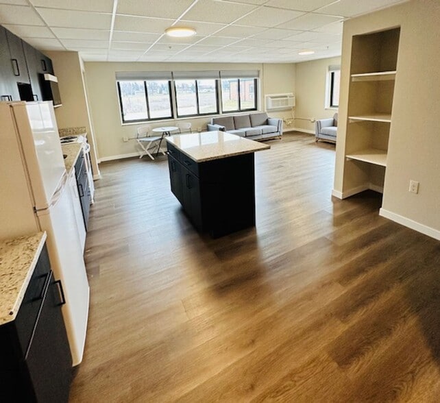 Interior Photo - Bantr