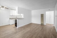 Interior Photo - 3932 Sepulveda Blvd
