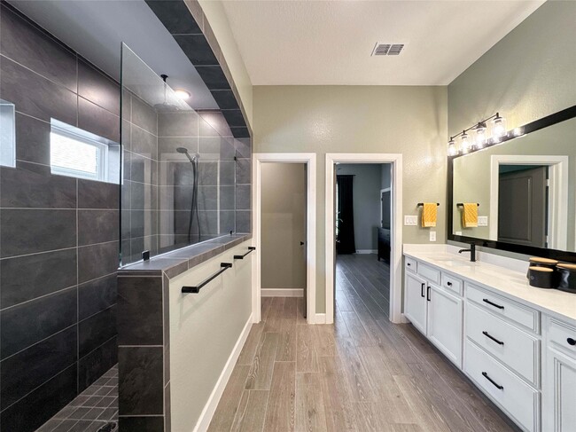 Building Photo - 9718 Starry Night Ln