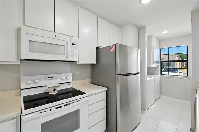 Building Photo - 606 Bellaire Dr
