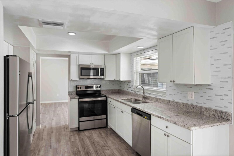 Building Photo - 8190 Porto Chico Ave